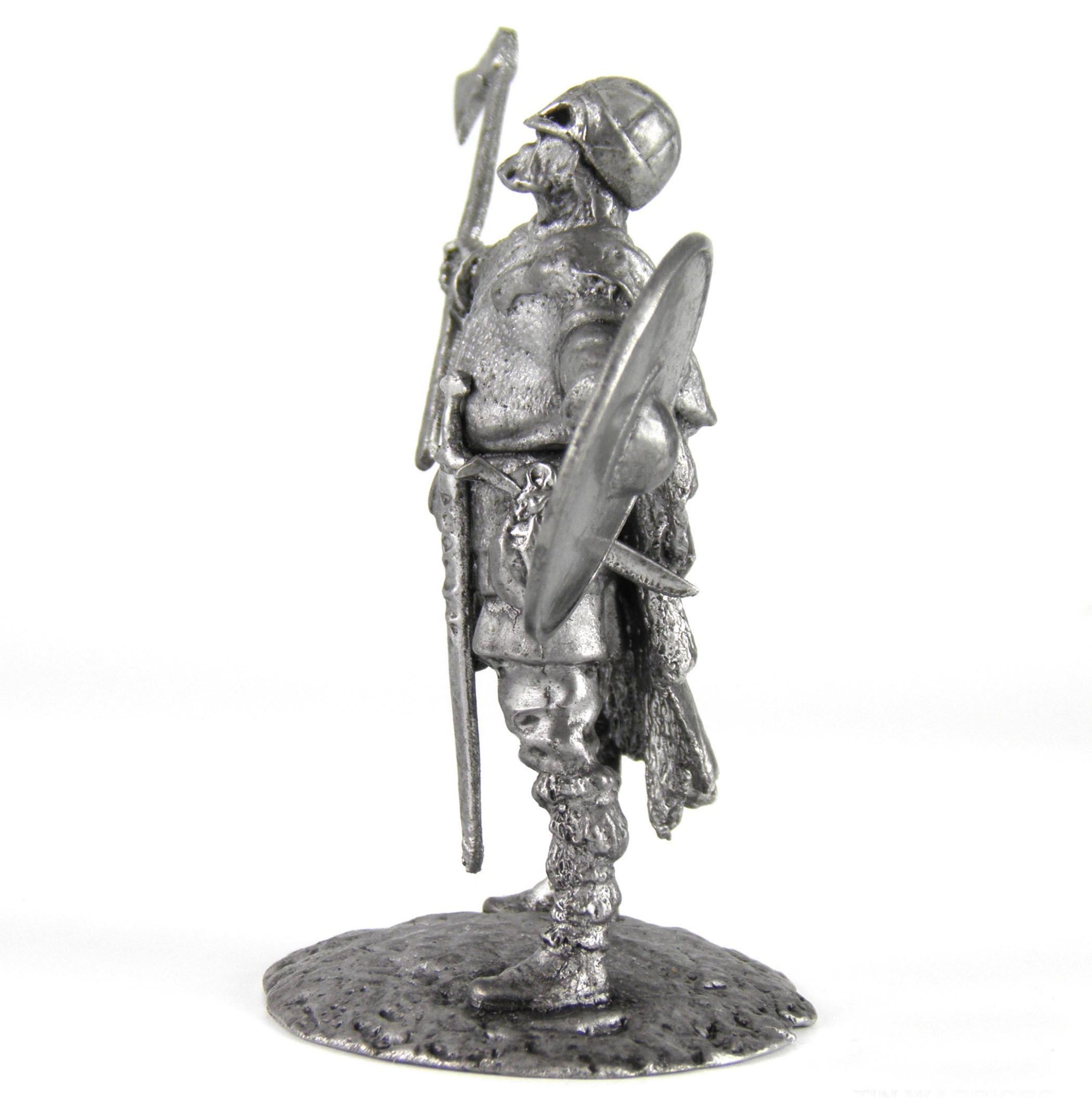 Viking with an ax * 60 mm Tin Soldiers 9-10 cc 